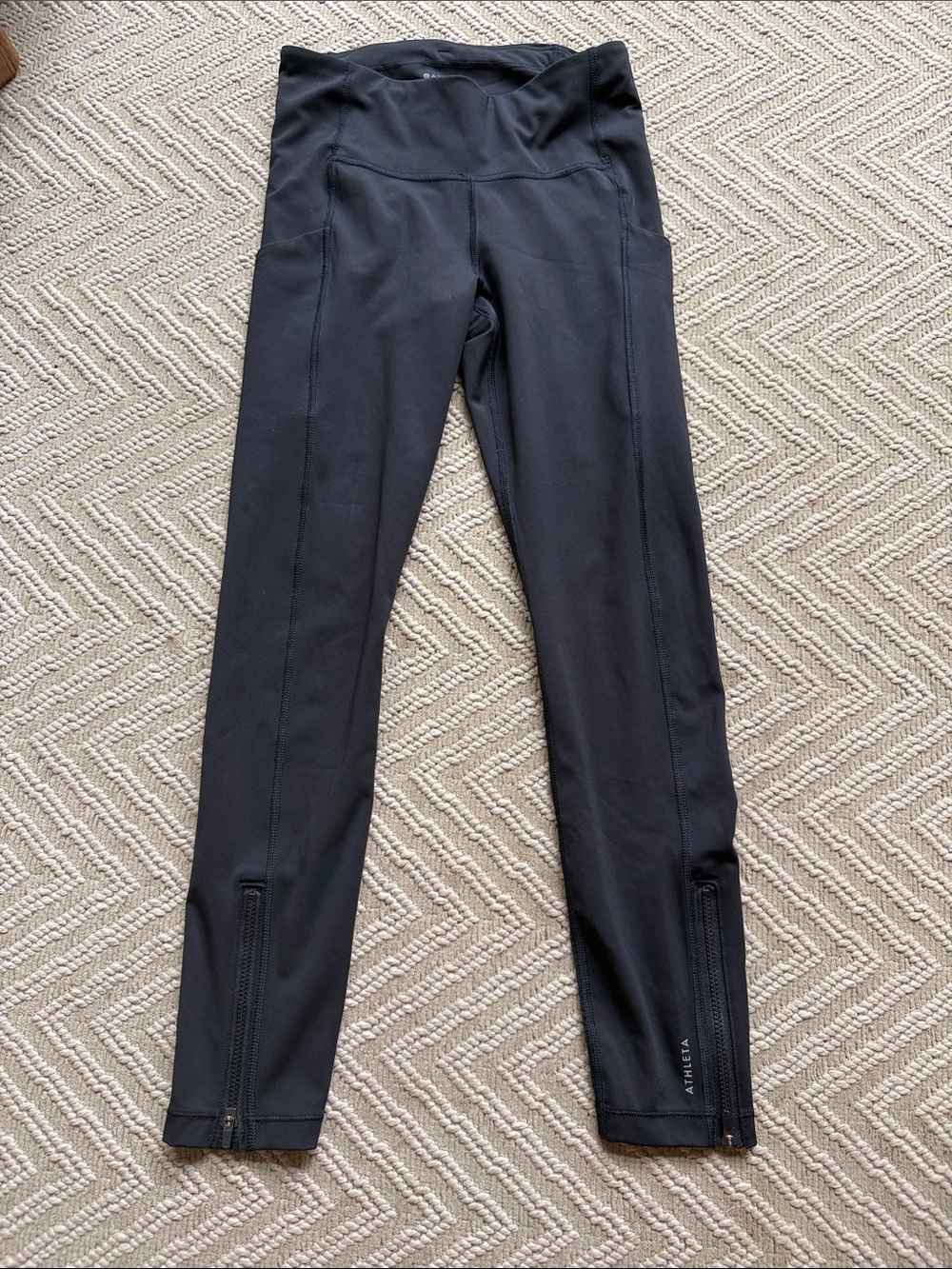 Athleta ultimate run 7/8 tight size XS